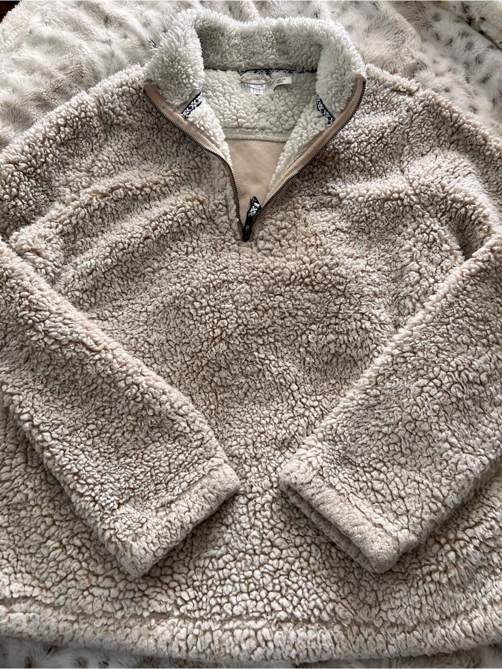 Women’s Cream Sherpa Quarter-Zip Pullover Sweater
